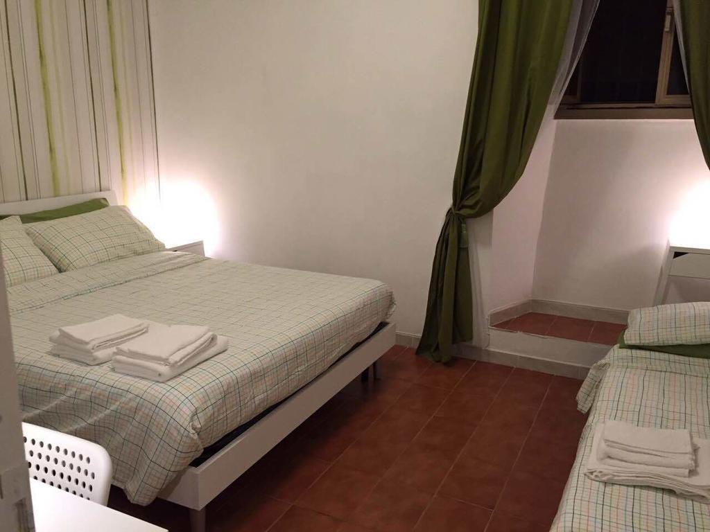 153 Bed & Breakfast Roma